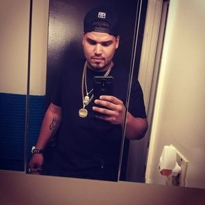 Meet your Posher, Julio